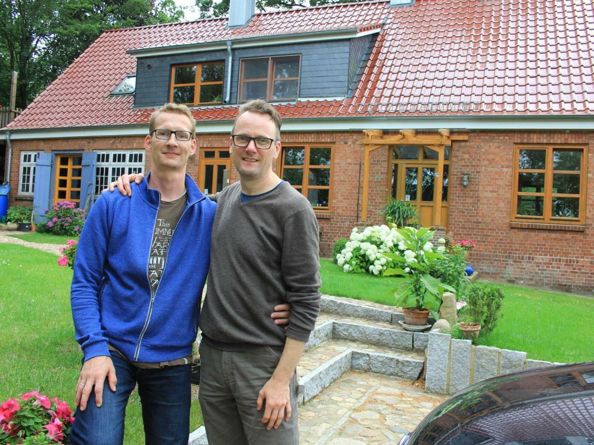 Hof Rahlf im Naturpark Aukrug Hennstedt  Exterior foto