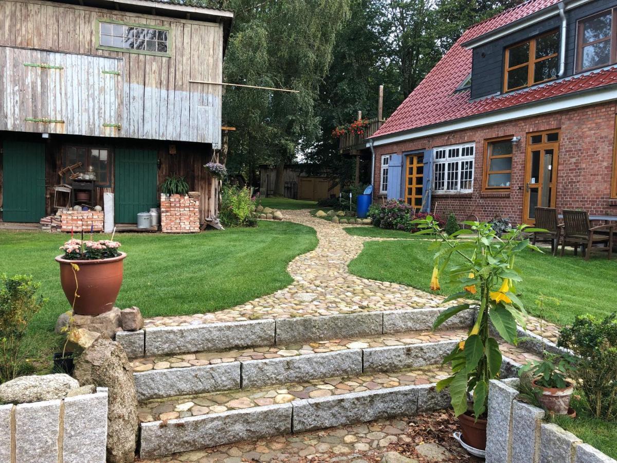 Hof Rahlf im Naturpark Aukrug Hennstedt  Exterior foto